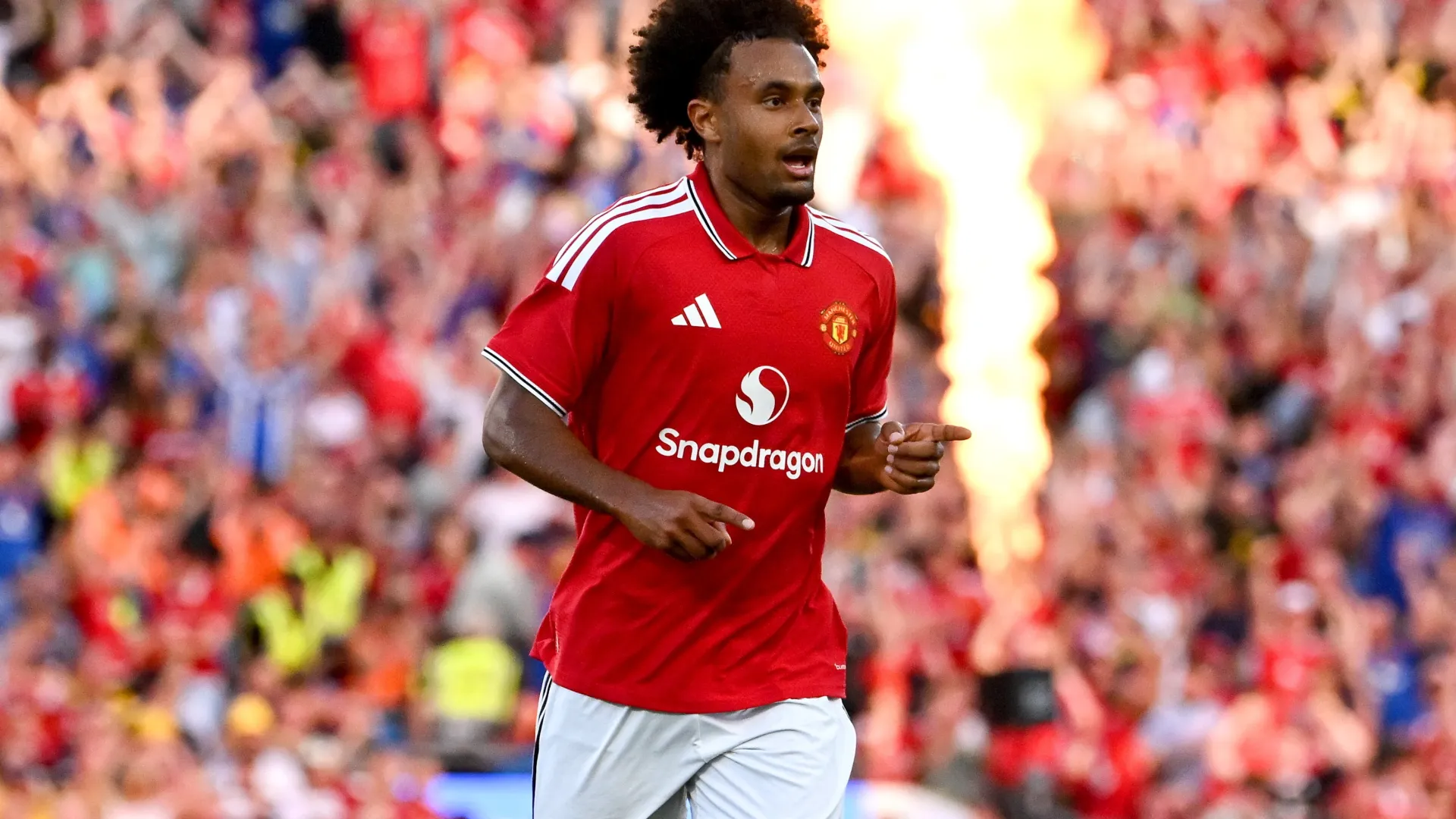 Joshua Zirkzee’s Fiorentina Move Collapses: What It Means for His Man Utd Future